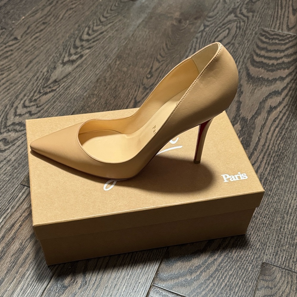 NIB Christian Louboutin Nude Apostrophy Pump 100 heels, size 40